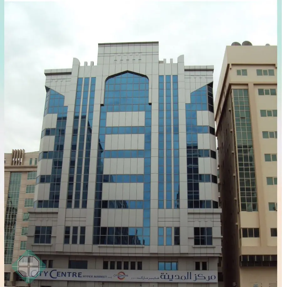 Glass and cladding exterior finish by Al Mukhattat 10
