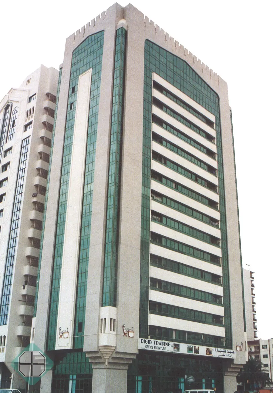 Curtain wall and aluminium facade project by Al Mukhattat 9
