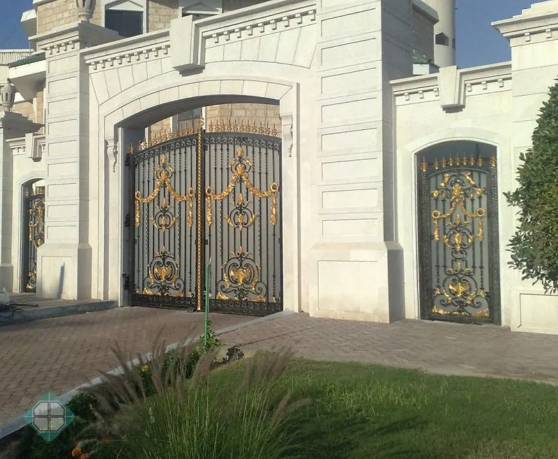 Custom aluminium glass or metal door fabrication 9