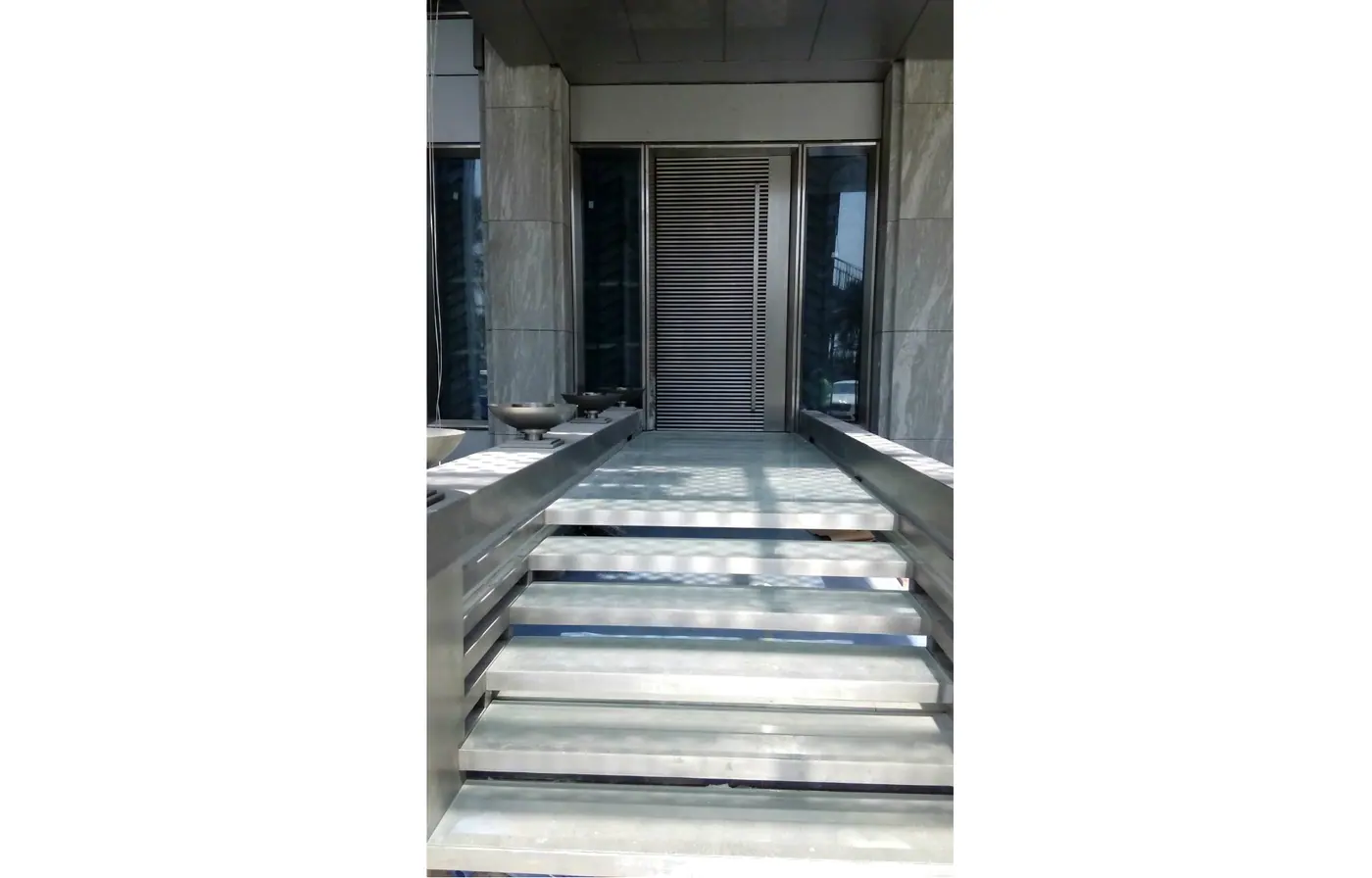 Custom aluminium glass or metal door fabrication 8