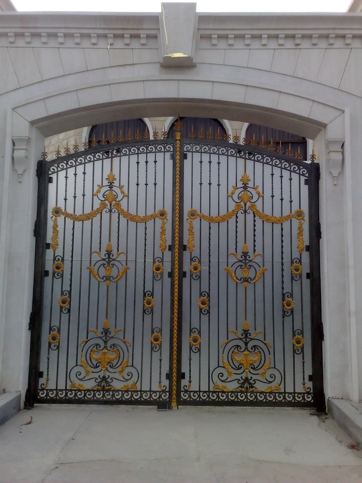 Custom aluminium glass or metal door fabrication 6